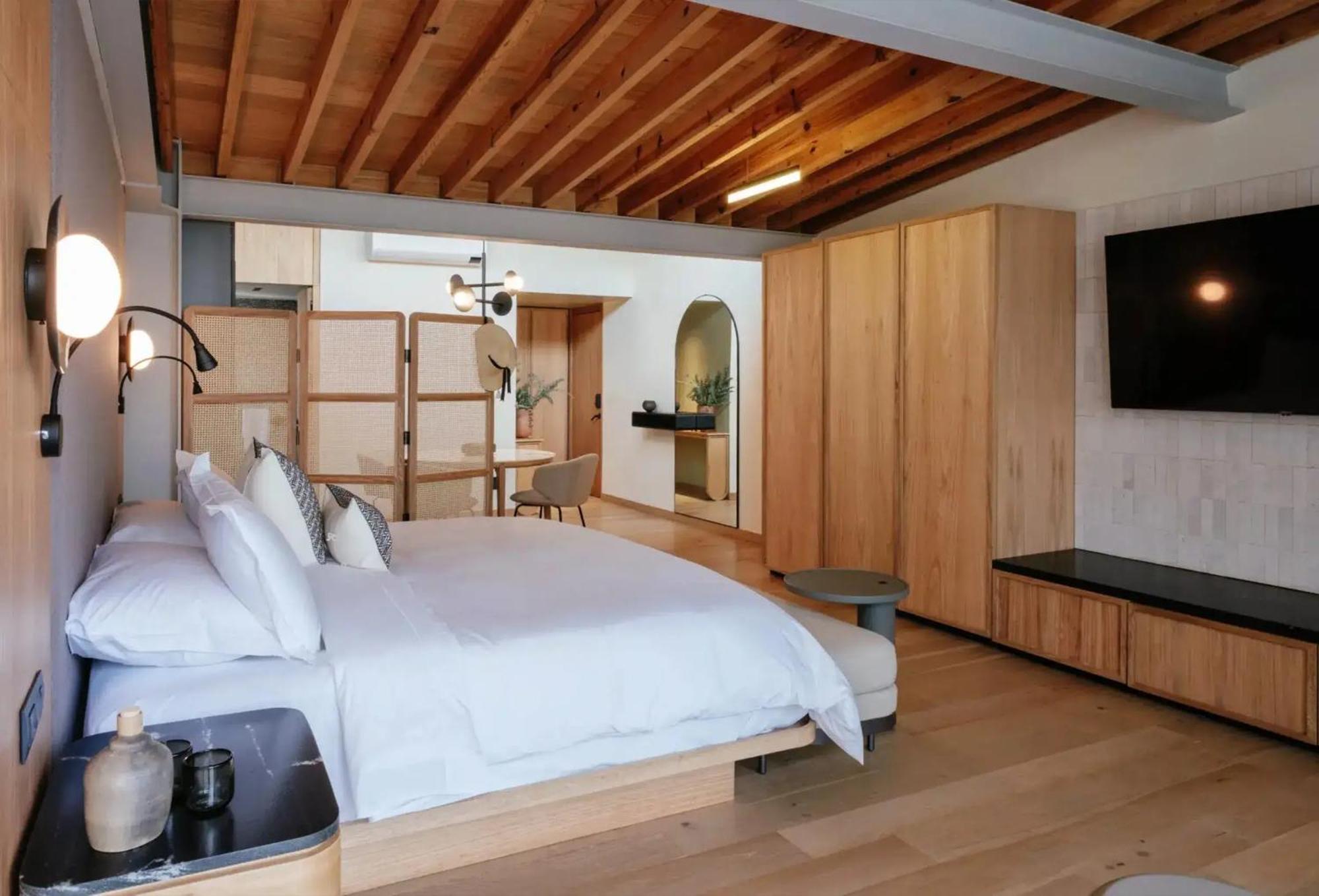 Colima 71 - Casa De Arte Hotel, Mexico City